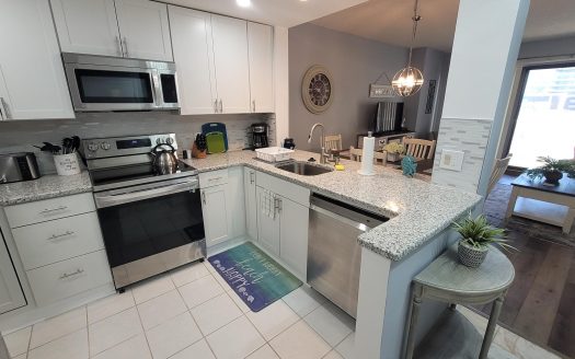 8th Floor Tower 1 (Summer Rental)