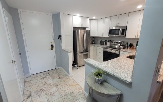 8th Floor Tower 1 (Summer Rental)