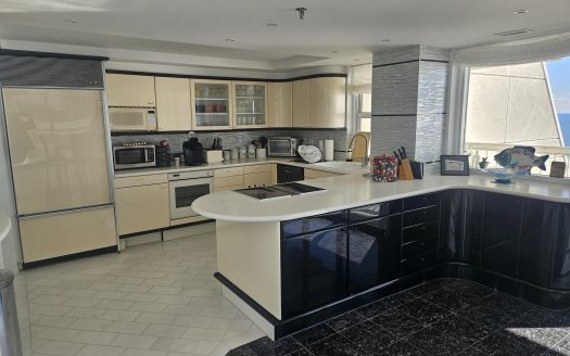 34th Floor Tower 1 (Summer Rental)